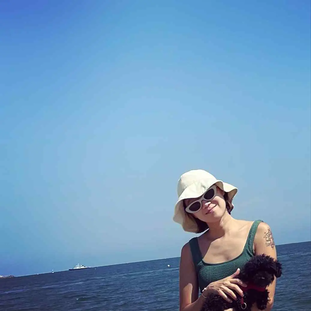 Gong Hyo Jin - gong-hyo-jin-sexy-21.webp